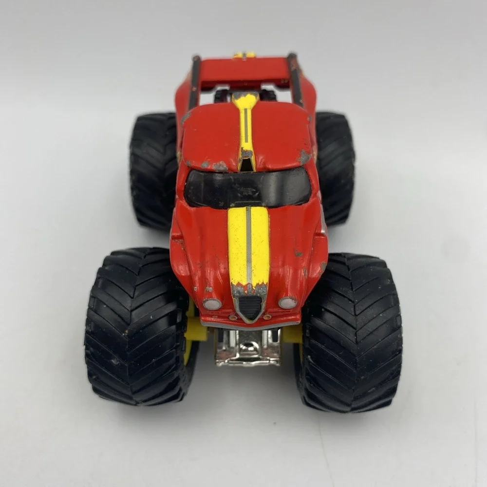 Radical Rescue 1:64 Monster‎ Jam Hot Wheels RARE Truck